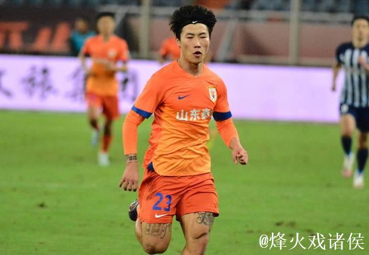 值得称赞，泰山队两新星加练，一天两练，谢文能态度真的没得说